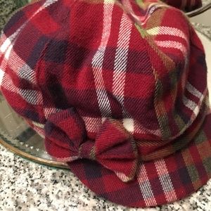 D&Y Red Flannel Fashion Hat w/bow